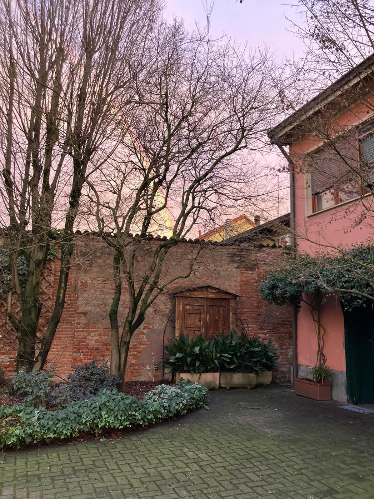 Il Cortiletto Bed & Breakfast Quartiano ภายนอก รูปภาพ